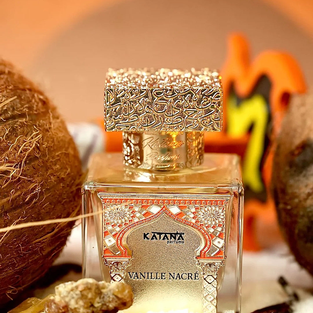 Katana Parfums Vanille Nacre parfum bottle with coconut and green apple